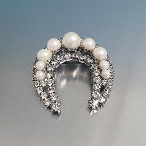 VTG Lucky Horseshoe/Crescent Moon Brooch ~ Rhinestones & Pearls ~ Flawless!